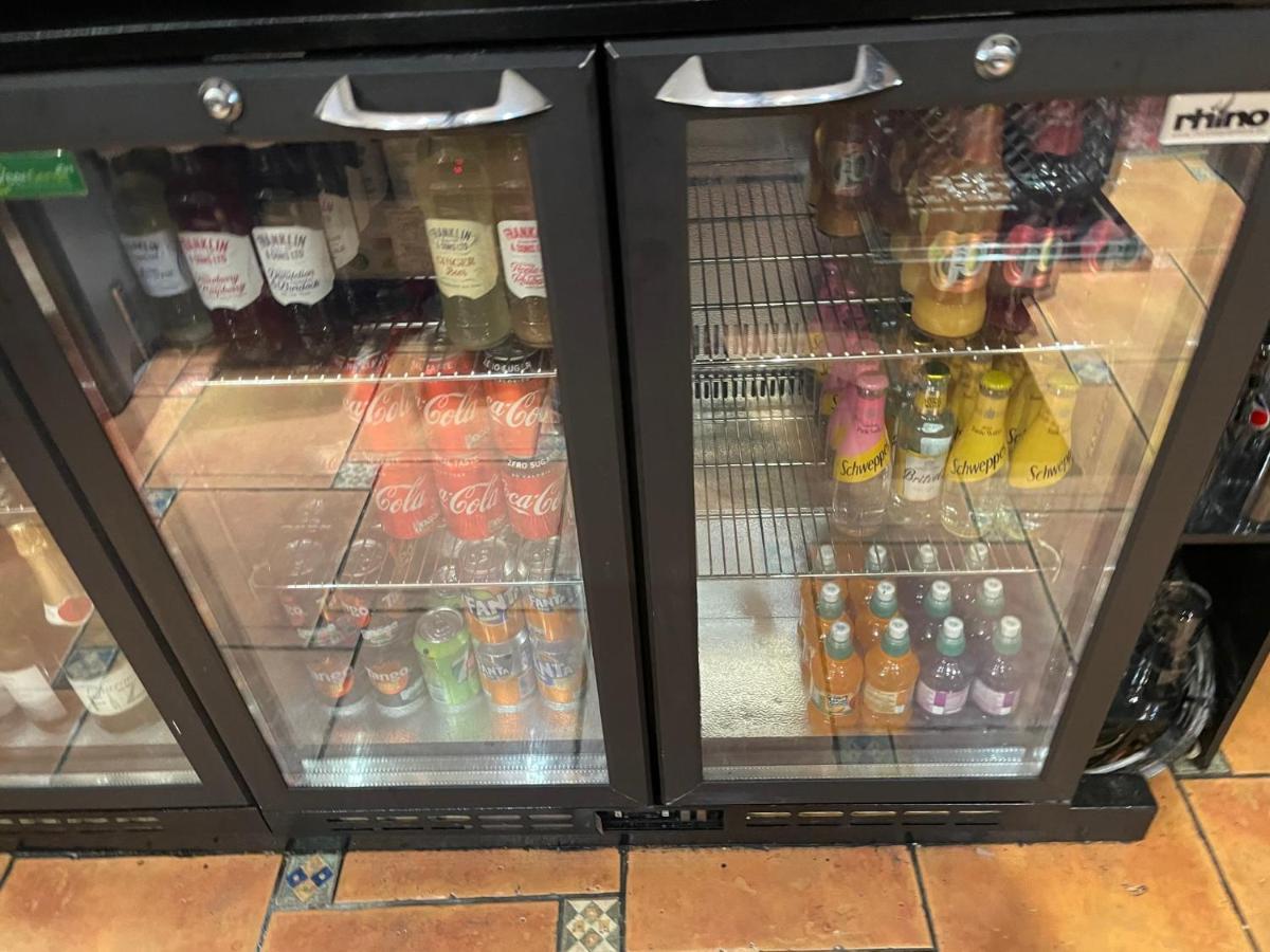 狗与鹧鸪酒店 阿什伯恩 外观 照片