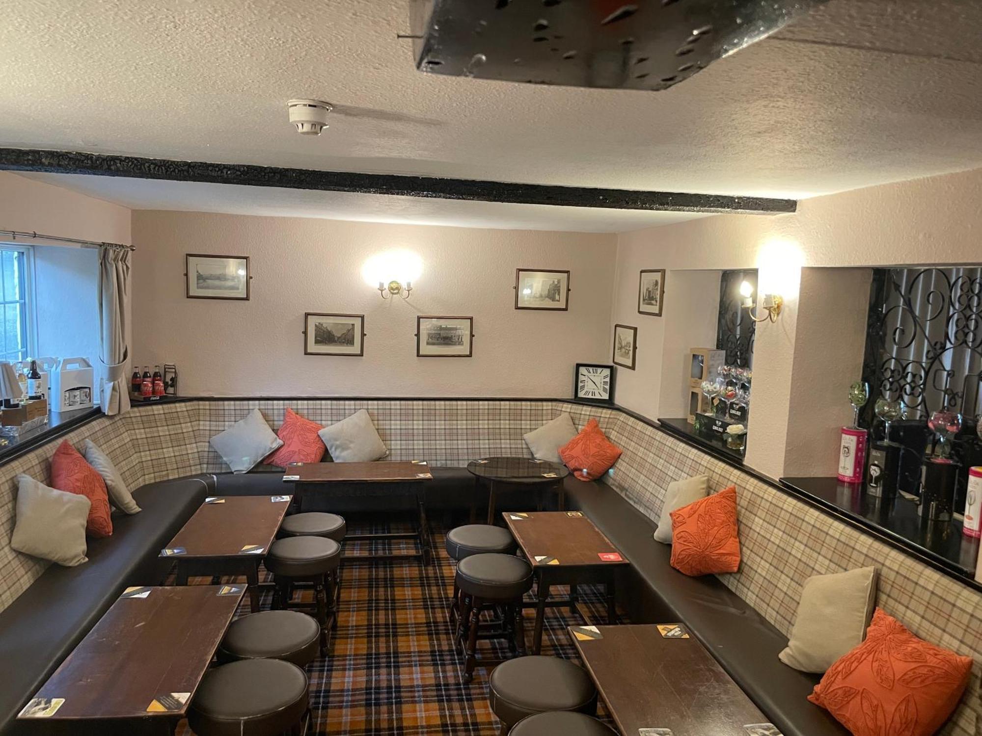 狗与鹧鸪酒店 阿什伯恩 外观 照片