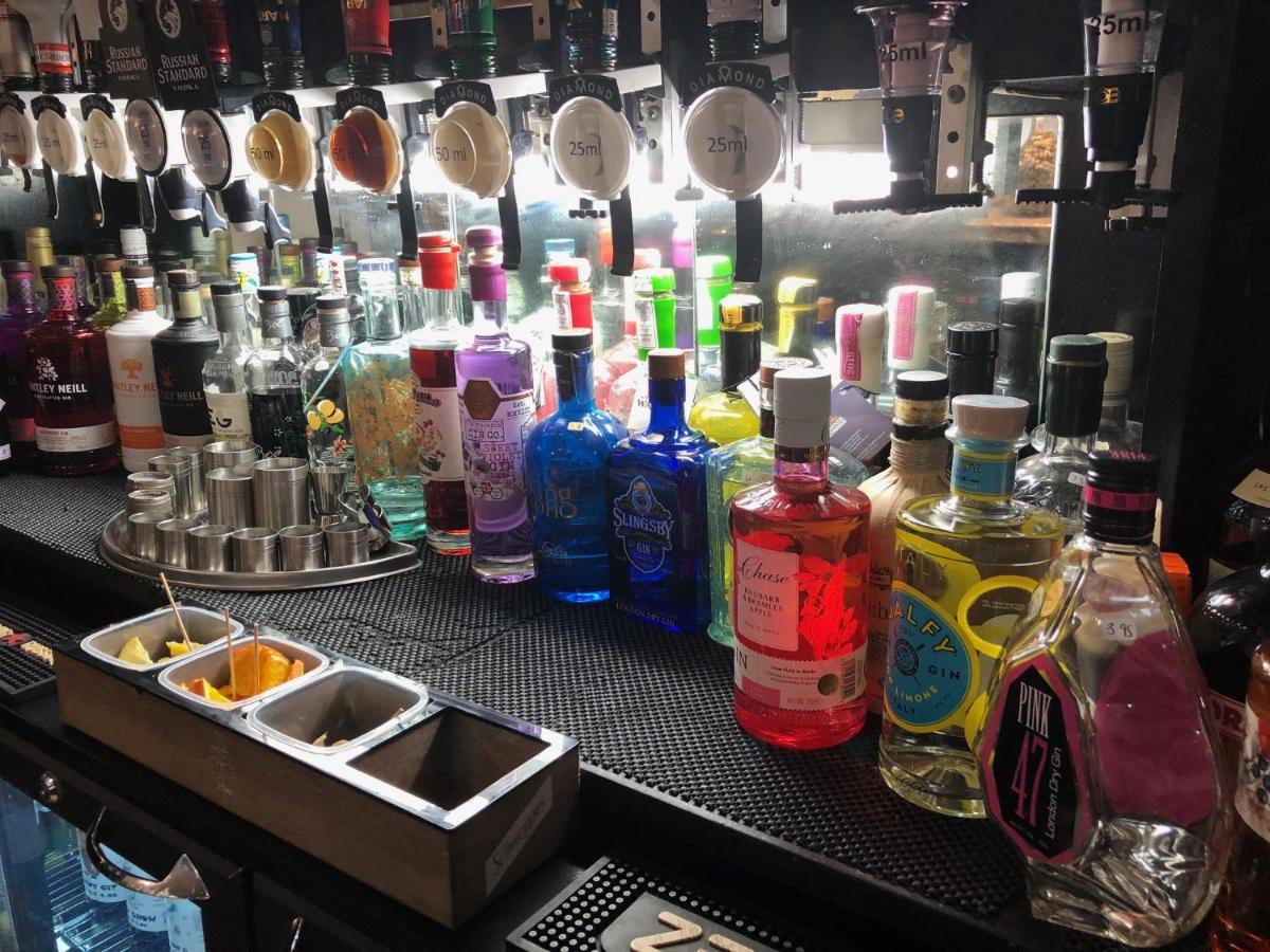 狗与鹧鸪酒店 阿什伯恩 外观 照片